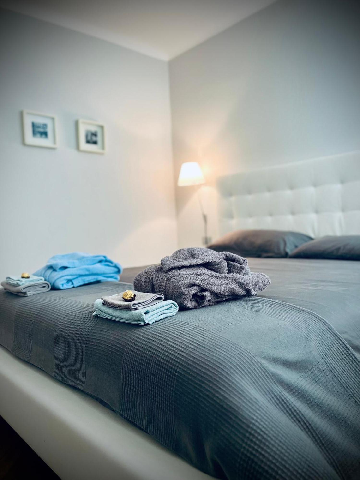 The S Place Apartment เจนัว ภายนอก รูปภาพ